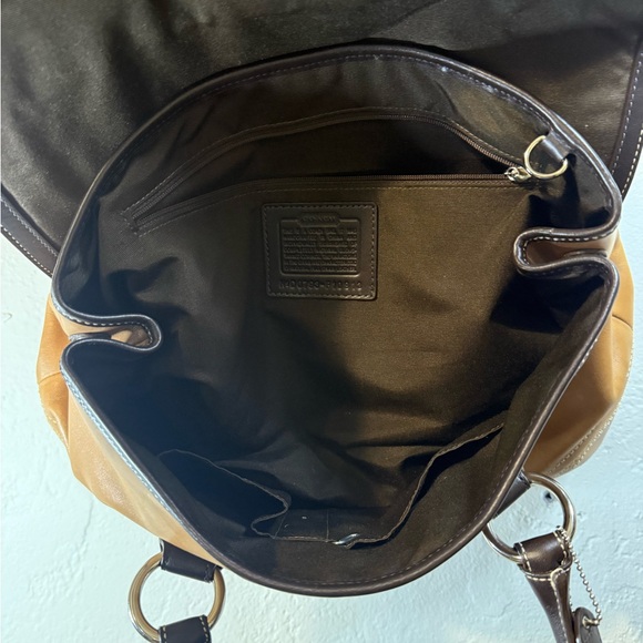 Coach SoHo flap satchel Camel leather shoulder bag - Picture 9 of 12